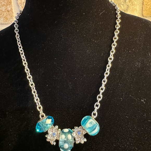 Pandora style quality CHARM NECKLACE 16in 5 charms lobster clasp. - Picture 4 of 7